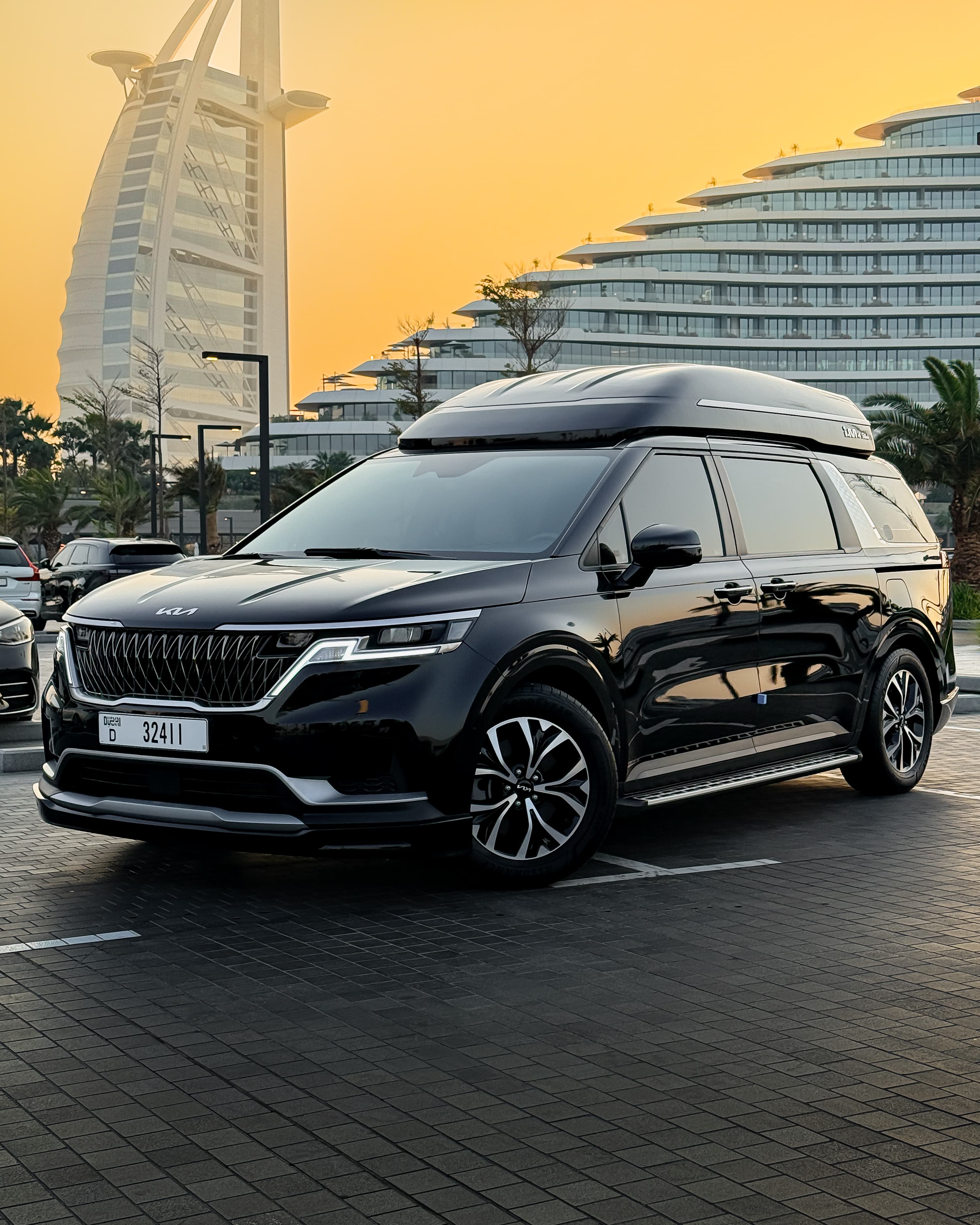 Kia Carnival VIP 2023 - Image 1